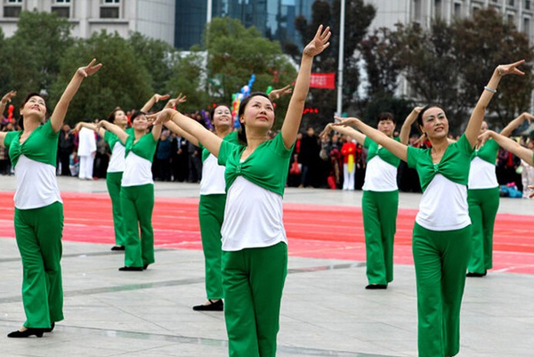 总局推12套广场舞：动作简单-学三到四遍就能会3