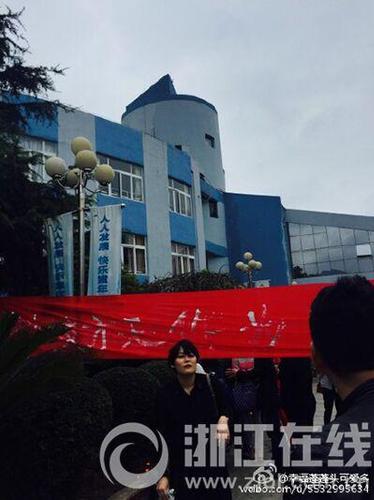 1906985689 1906985689