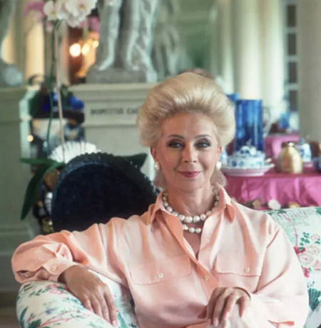 莉莉·萨夫拉  莉莉·萨夫拉