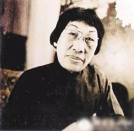 那些改变艺术界却又身世坎坷的女性大腕们