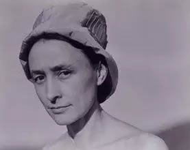 那些改变艺术界却又身世坎坷的女性大腕们