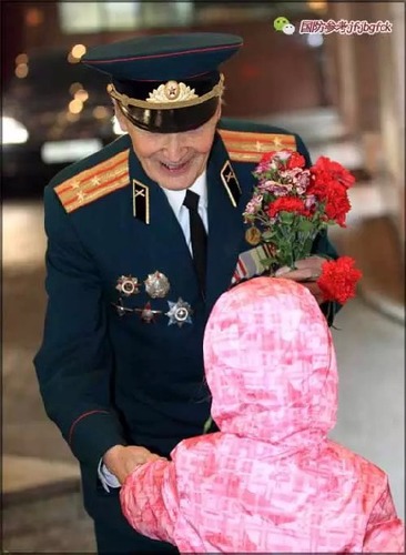 W020150423488408790360 W020150423488408790360