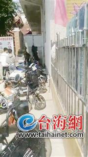 W020150429374682932813 W020150429374682932813