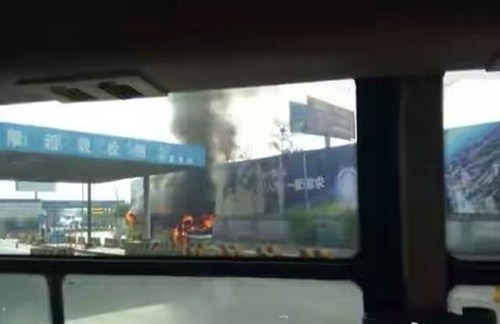 900x600_AORF7V0E00AP0001