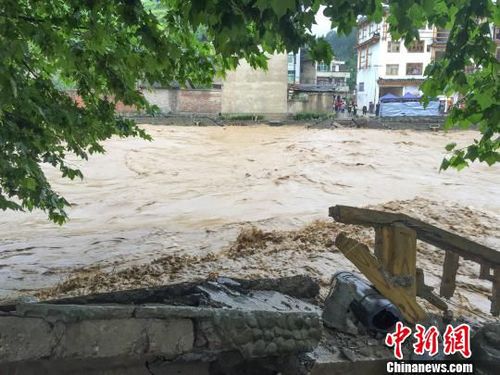 F8F42DF210C59817AE03C5D9C5AF8310 F8F42DF210C59817AE03C5D9C5AF8310