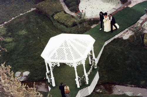 杰克逊梦幻庄园将被出售 标价1亿美元