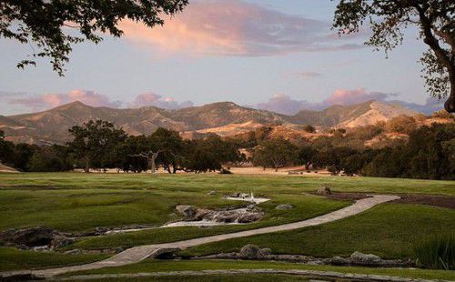 《华尔街日报》报道称，偿还杰克逊债务的公司已经对“梦幻庄园”进行重新整修，最终将其上市出售。