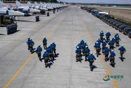 你会随时待命准备紧急战斗起飞。杨松松 摄