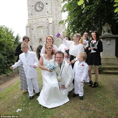 C15A59B43BAD595D629EC5689646B554 C15A59B43BAD595D629EC5689646B554