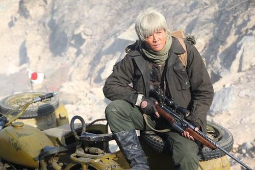 潘泰名饰演神枪手吕步 潘泰名饰演神枪手吕步