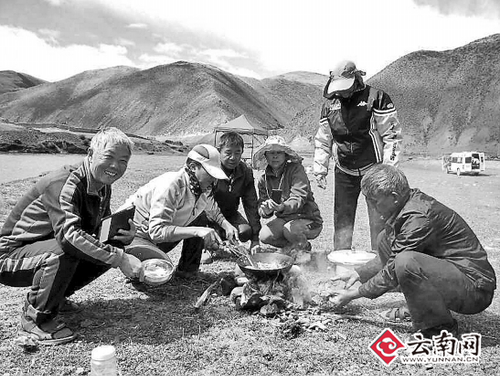 933286351D9DFE6634B97985C8C15D26 933286351D9DFE6634B97985C8C15D26