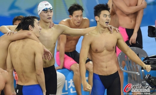 女生看宁泽涛游泳，相当于男生看林志玲洗澡