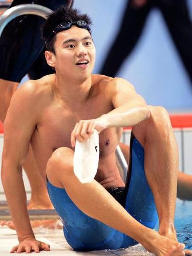 女生看宁泽涛游泳，相当于男生看林志玲洗澡