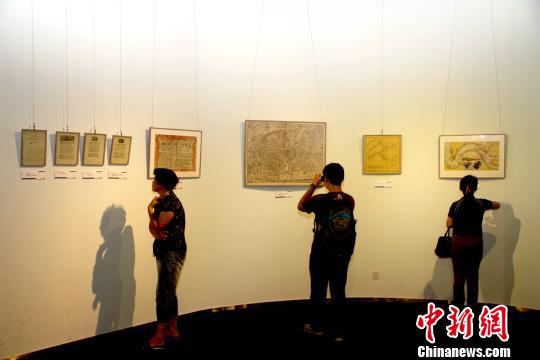 《塞纳河上的巴黎》艺术展启幕再现巴黎“浮世绘”