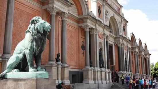 事发地:哥本哈根新嘉士伯雕塑博物馆(Ny Carlsberg Glyptotek Museum)