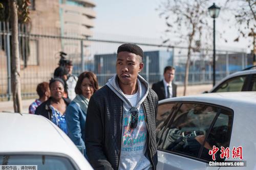 B1UG7FL200AO0001 B1UG7FL200AO0001