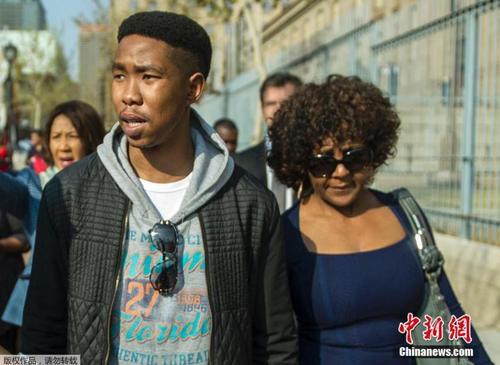 900x600_B1UG7FL400AO0001 900x600_B1UG7FL400AO0001