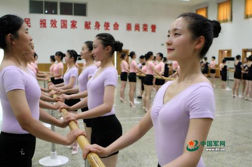 379ec86924ea4a93a56ea94036d76b2a 379ec86924ea4a93a56ea94036d76b2a