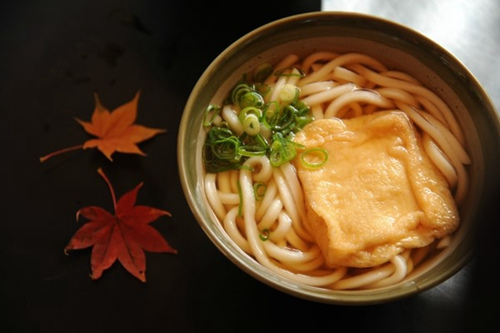 日本网友发明带电乌冬面 日本网友发明带电乌冬面