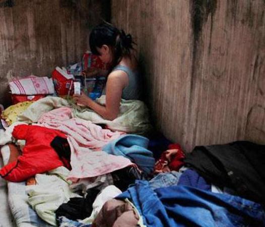 ?；ㄊё俦淞骼伺?曾与两名男子交往生娃（图）