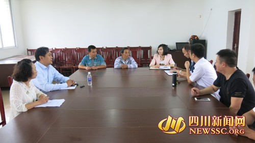 民盟眉山市委认真贯彻落实困村扶贫攻坚工作 民盟眉山市委认真贯彻落实困村扶贫攻坚工作