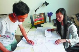 女大学生患重病获捐款 病情好转退还12万元1 女大学生患重病获捐款 病情好转退还12万元1