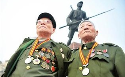 抗战老兵，民族的珍宝_副本