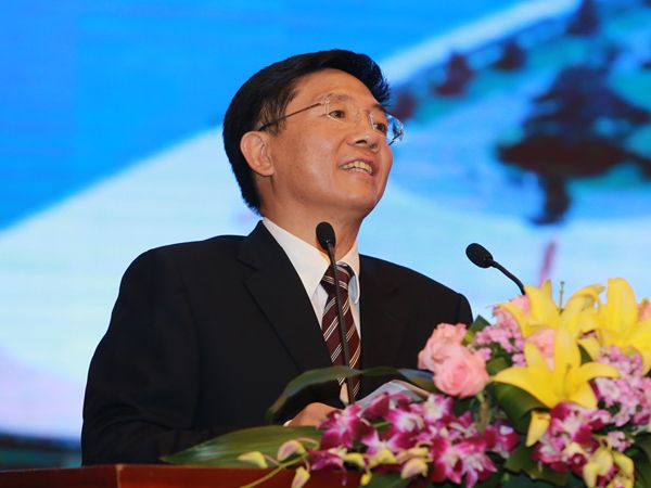 2015′中国(湖南)非公有制经济发展论坛暨海外侨领侨商三湘行活动在长沙开幕2 2015′中国(湖南)非公有制经济发展论坛暨海外侨领侨商三湘行活动在长沙开幕2