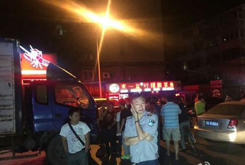 警方表示，男子酒后冲动肇事责任较大，案情正在进一步调查处理中。