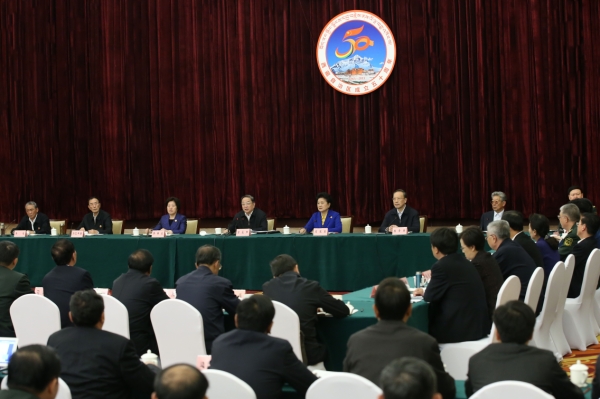 俞正声听取西藏自治区工作汇报 俞正声听取西藏自治区工作汇报