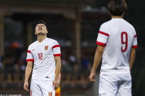 郜林首次落选佩兰的国家队…… 郜林首次落选佩兰的国家队……