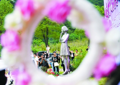 U564P4T8D7546663F107DT20150927104634 U564P4T8D7546663F107DT20150927104634