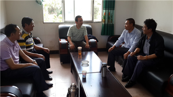 民进大理州委开展“挂包帮”扶贫工作 民进大理州委开展“挂包帮”扶贫工作