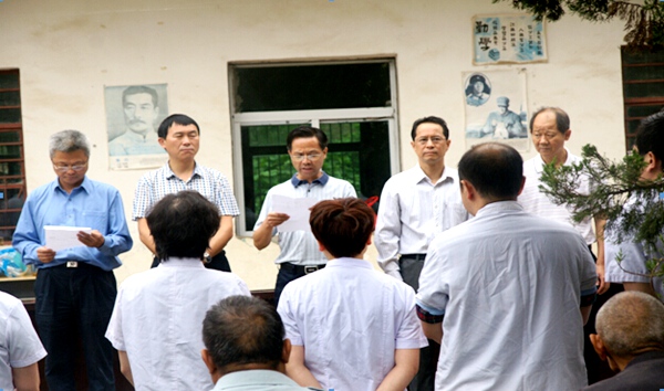 农工党襄阳市委会开展“送医送药下乡”活动 农工党襄阳市委会开展“送医送药下乡”活动