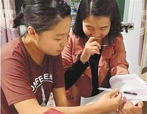 女大学生网上寻肝救母 为赚每日45元收入风雨无阻 女大学生网上寻肝救母 为赚每日45元收入风雨无阻