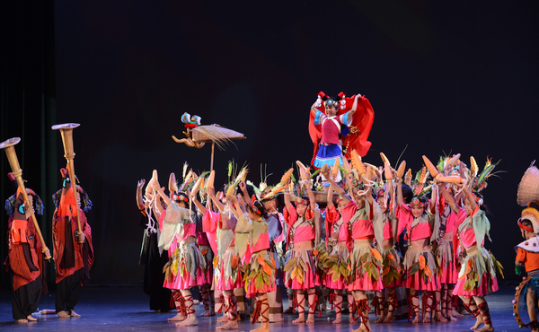 蓝月谷 大型儿童歌舞诗《蓝月谷》在全国政协礼堂上演