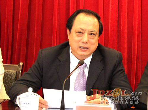 景德镇市政协主席梁高潮:严以用权中“用”是关键 景德镇市政协主席梁高潮:严以用权中“用”是关键