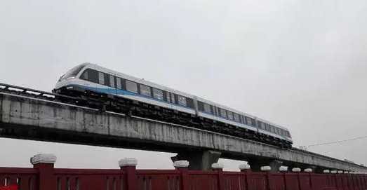 首条国产磁悬浮线路试车 明年上半年开通运营(图)1 首条国产磁悬浮线路试车 明年上半年开通运营(图)1