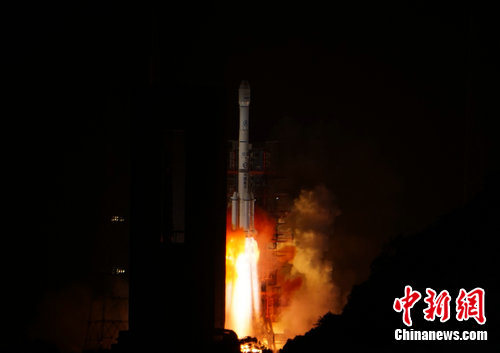 中国成功发射亚太九号通信卫星 中国成功发射亚太九号通信卫星