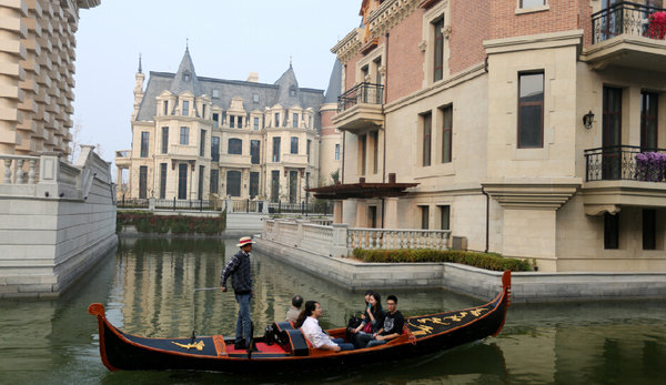 大连现山寨版“威尼斯水城” 大连现山寨版“威尼斯水城”