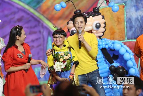 何炅金龟子再相聚 “金龟子”刘纯燕已经49岁 何炅金龟子再相聚 “金龟子”刘纯燕已经49岁