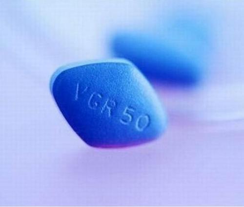 警方表示成本最低0.3元的假保健品可以卖到80元。(资料图片)