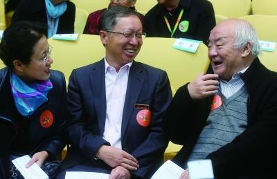 钱理群的养老院生活:面朝大山 专心写作 钱理群的养老院生活:面朝大山 专心写作