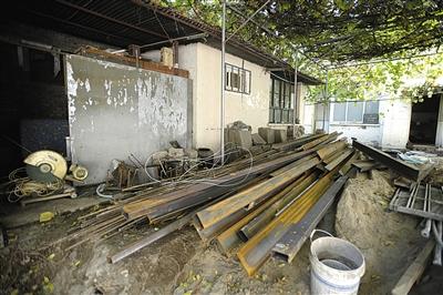 1895400416 1895400416