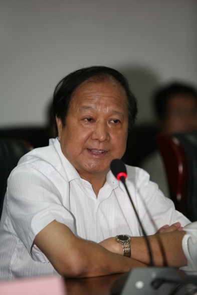 张和平近影 张和平近影