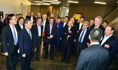 宝库中国创始人兼CEO柳费国 为全球CEO介绍宝库艺术中心及上海观复博物馆