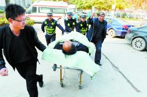 两男子为母守灵 灵堂架火炉致煤气中毒1死1伤 两男子为母守灵 灵堂架火炉致煤气中毒1死1伤