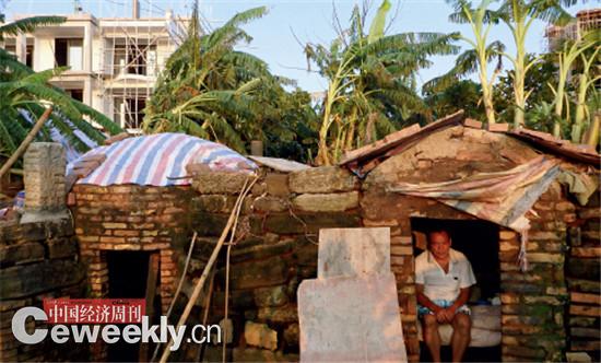 广西涠洲岛成违建岛 岛民称迫于无奈跟着违建(图)3 广西涠洲岛成违建岛 岛民称迫于无奈跟着违建(图)3