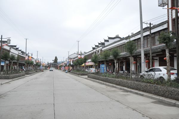 汉中市政协包联庄房村美丽乡村建设小记 汉中市政协包联庄房村美丽乡村建设小记