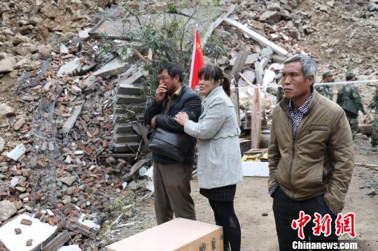 浙江丽水惊心动魄救援24小时:万千双手支撑大爱2 浙江丽水惊心动魄救援24小时:万千双手支撑大爱2